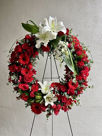 My Crimson Devotion Standing Wreath