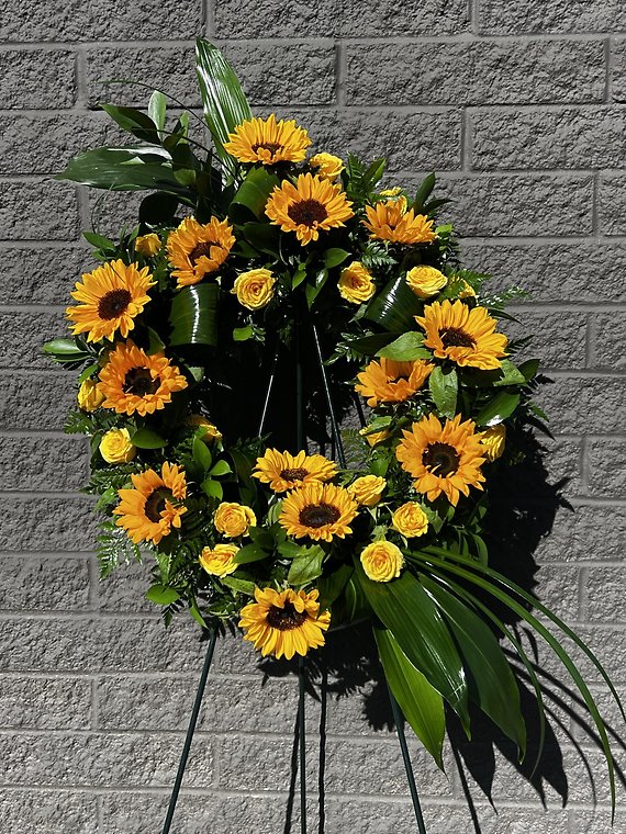 Sunlit Halo Standing Wreath